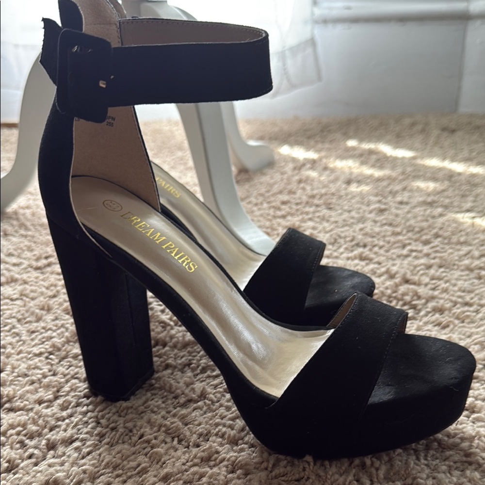 Dream Pairs Black Heeled Shoes Elegant Platform Design